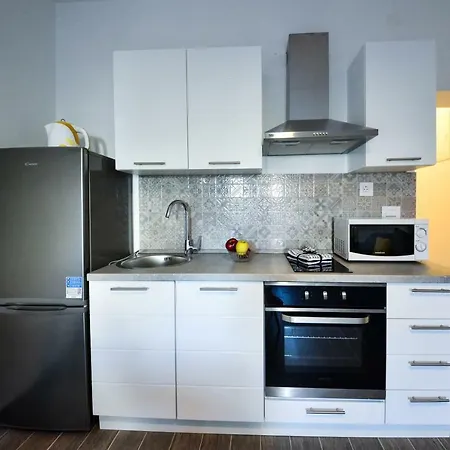 Apartman Ab *