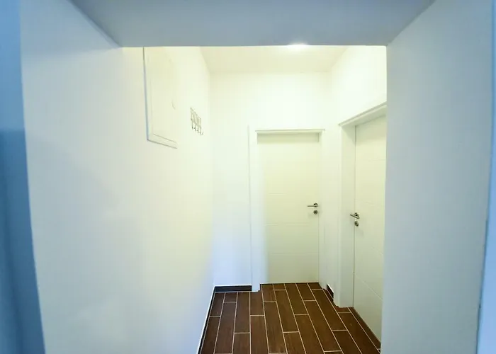 Apartment Ab *